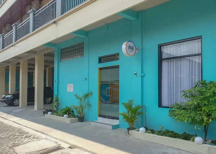 Sans Hotel Kumbang Yogyakarta by RedDoorz